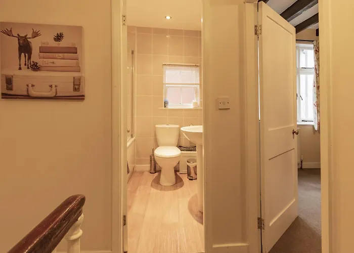 Robins Nest By Interhome Whitby