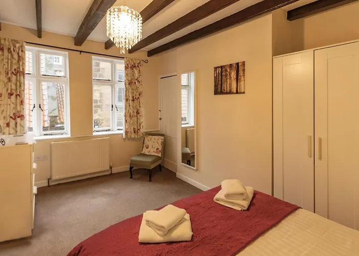 Robins Nest By Interhome Whitby